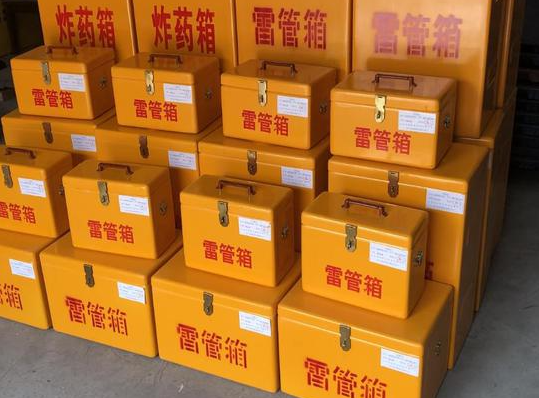 淇滨玻璃钢雷管箱的使用寿命一般是多少？